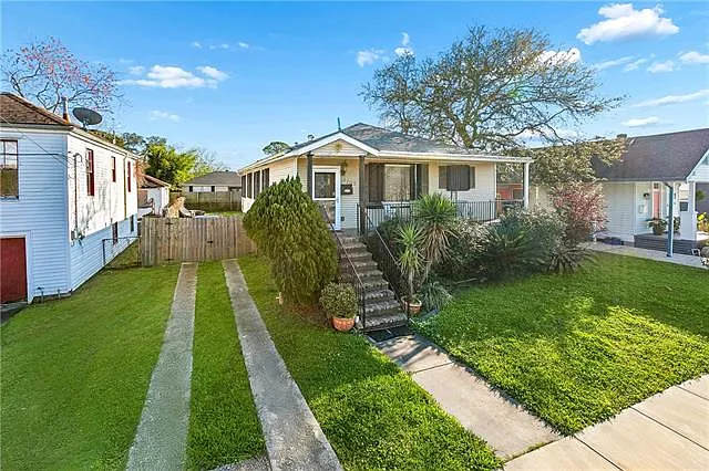 3702 Trafalgar St — Photo 10