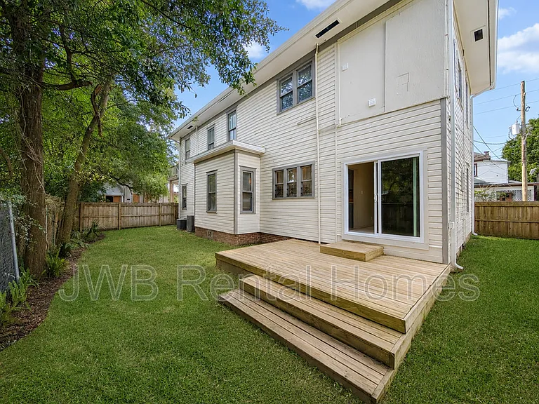 2040 N Laura St — Photo 12