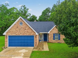 25 Heather Ln, Gulfport, MS 39503