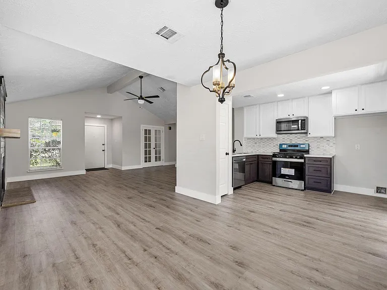 3535 Nutwood Ln — Photo 13