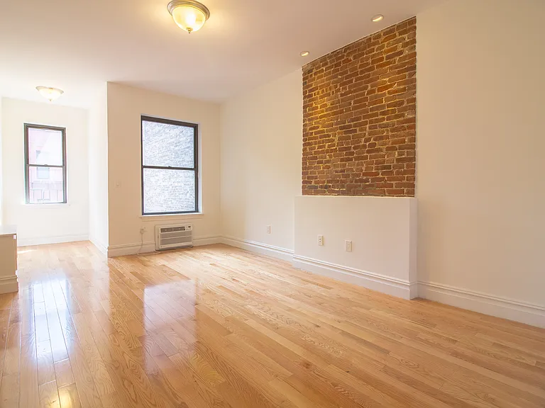 510 E 82nd St #3D — Photo 3