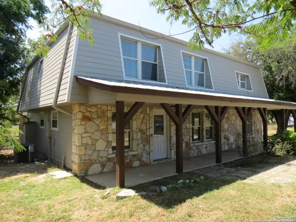 4265 Highway 173, Bandera, TX 78003