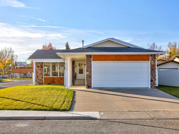 1044 N Rimmington Ave, Pincher Creek, AB T0K 1W0