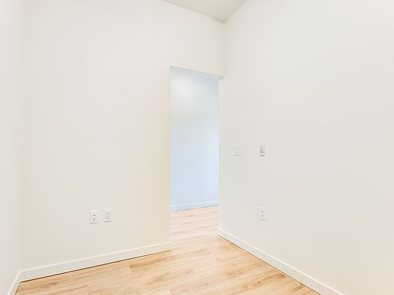 4th image of 2345 Butt Rd #513