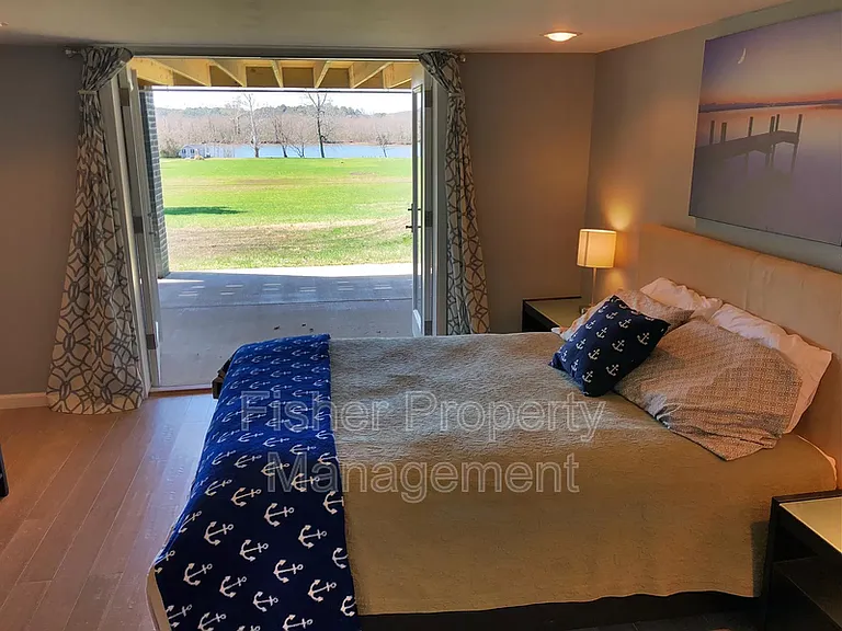 1500 Rustling Cedar Ln — Photo 16
