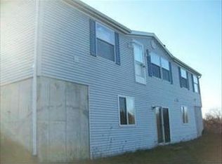 3881 Orchard Dr, Delton, MI 49046