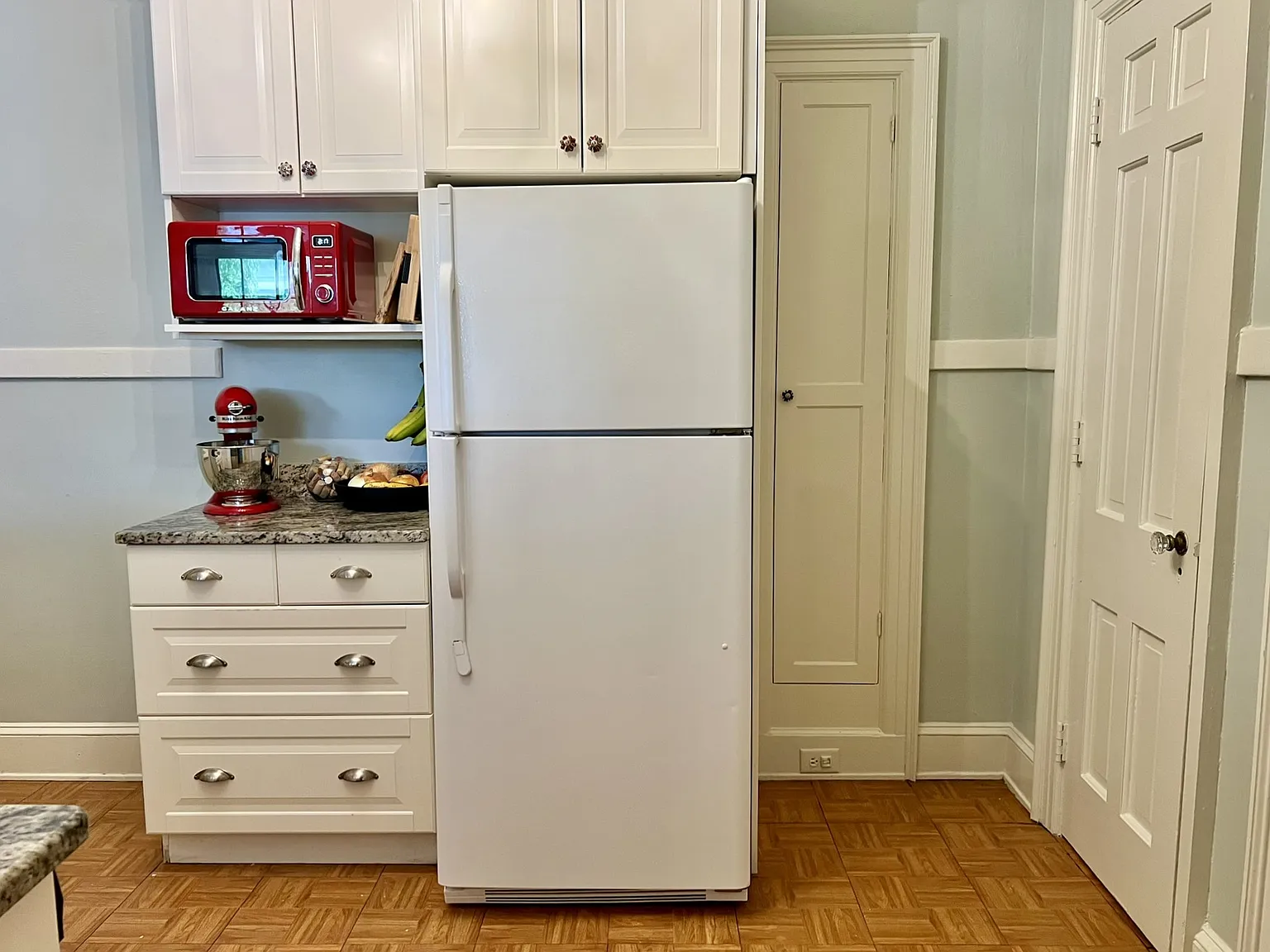 2 bed, 1300 sqft, $2,495 — Photo 3