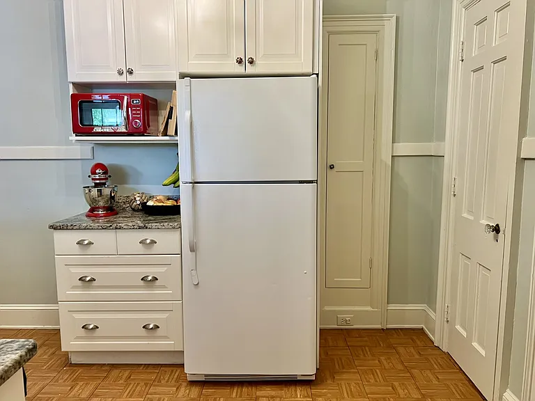 Updated kitchen with full pantry