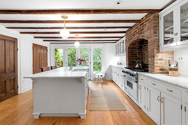 Sold by Compass | media 12