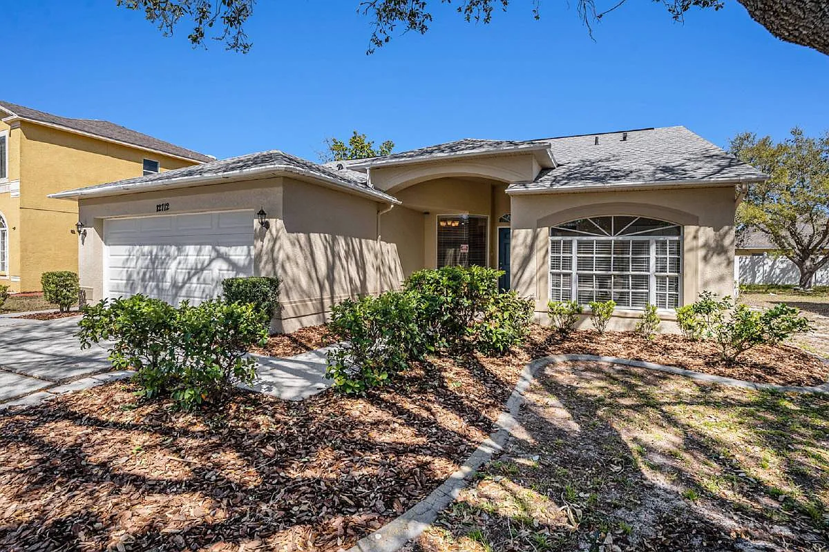 12712 Longcrest Dr in Riverview, FL 33579 — Photo 1