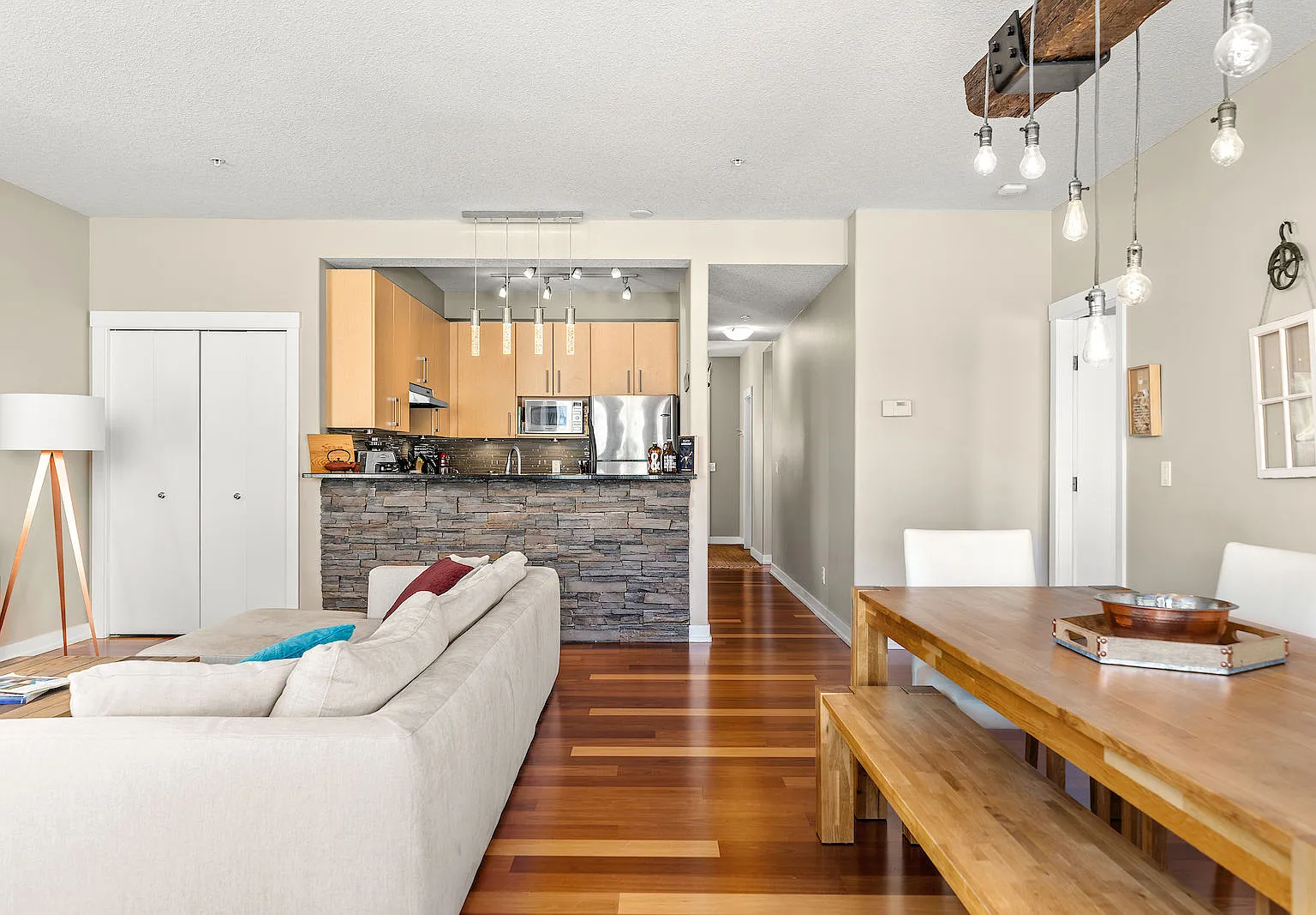 407 BellaCitta - 830 Centre Ave NE — Photo 4