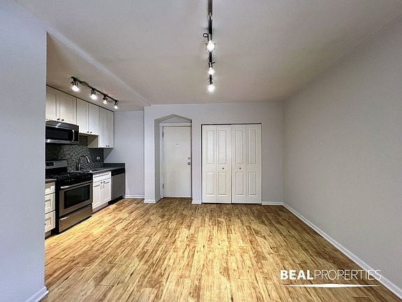 2nd image of 2834 W Palmer St APT 109