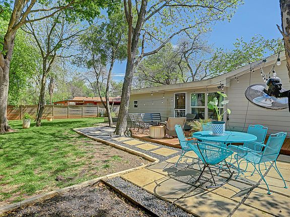 3rd image of 6401 Linda Ln