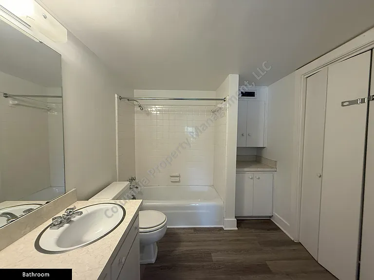 1620 Bull St — Photo 4