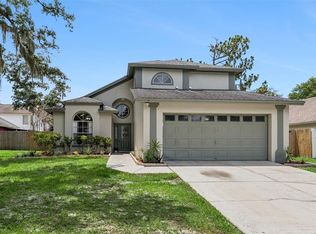 4017 Quail Briar Dr, Valrico, FL 33596