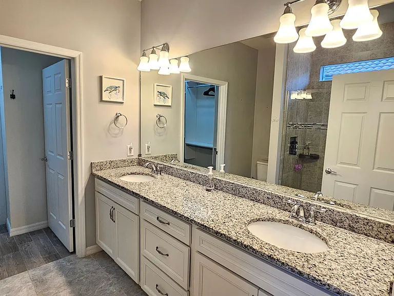 13858 Campoleone St — Photo 41