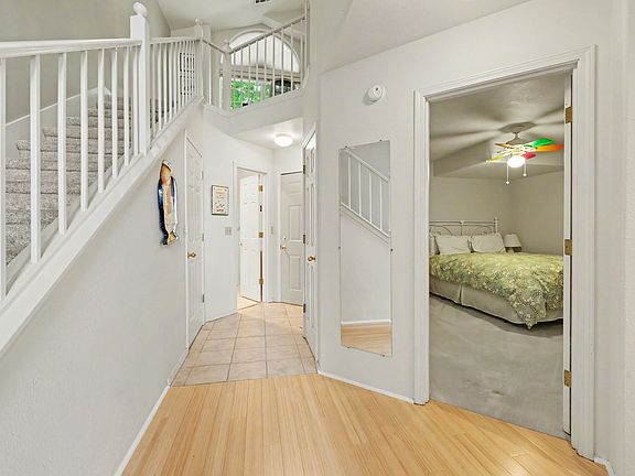 4th image of 444 Lori Ln
