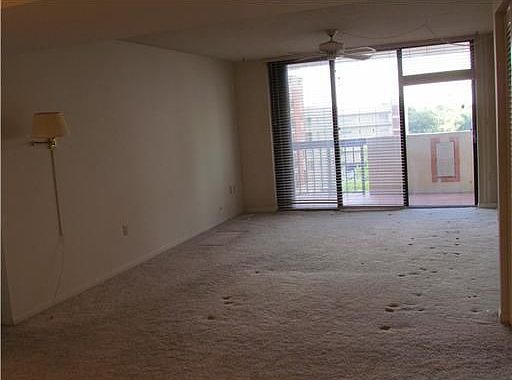 5th image of 600 Biltmore Way APT 517