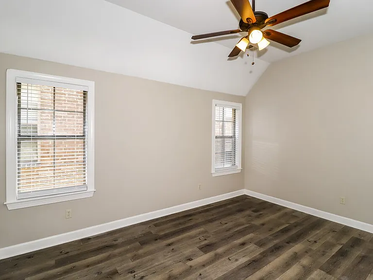 6885 Lagrange Grove Dr — Photo 10