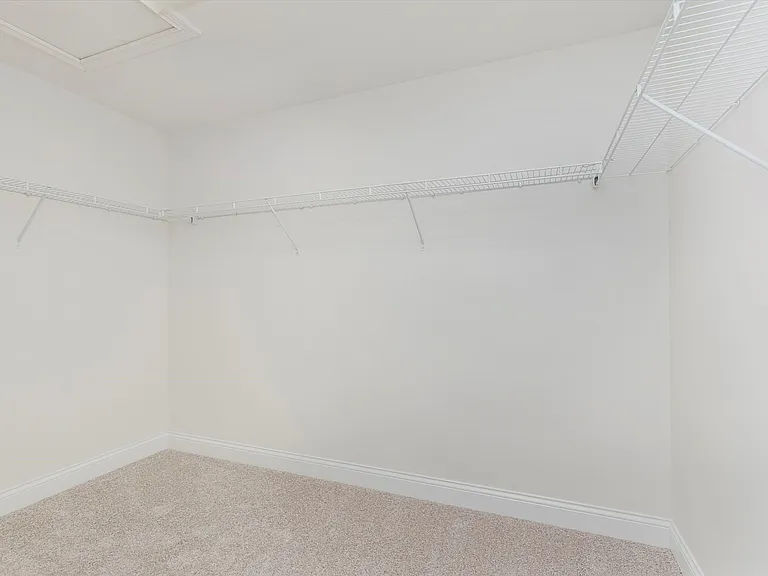 10264 Normandy Way — Photo 22