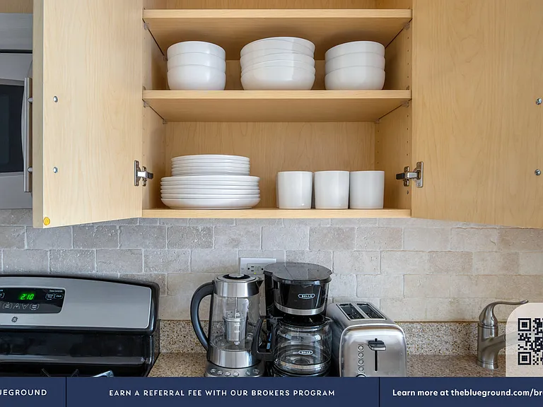141 E 33rd St #11C — Photo 8