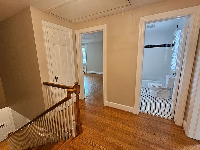 7440 Muirfield Rd — Photo 16