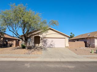 8137 E Sundew Dr, Tucson, AZ 85710
