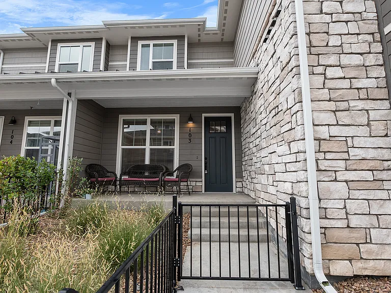 350 High Point Dr #C-103 — Photo 2