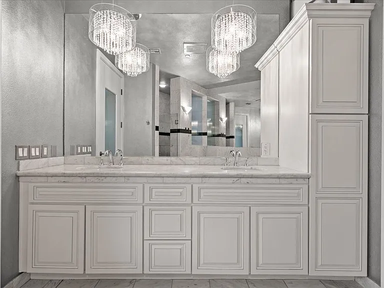360 E Desert Inn Rd #403 — Photo 33