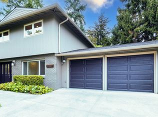 17134 NE 8th Pl, Bellevue, WA
