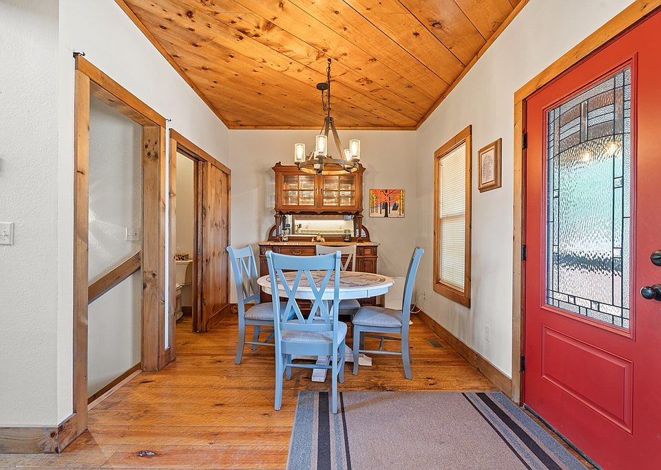 13th image of this home