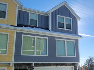 389 W Knights Ln, Layton, UT 84041