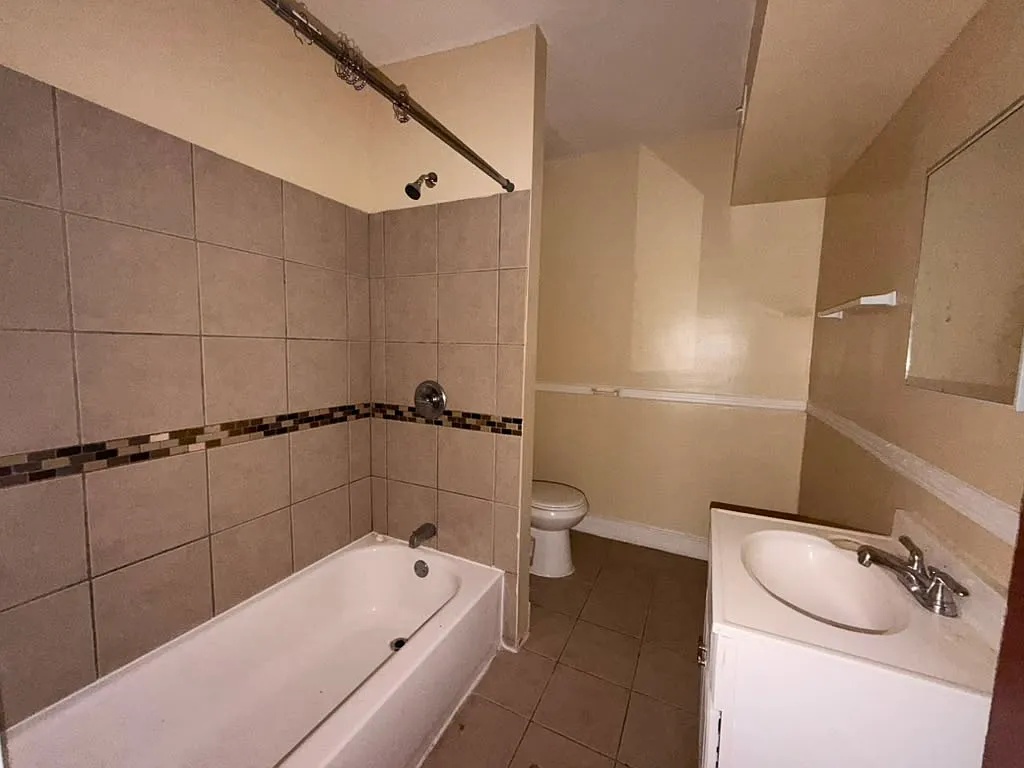 1 bed, $1,425 — Photo 4