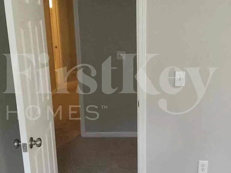 1138 Summerstone Trce — Photo 15