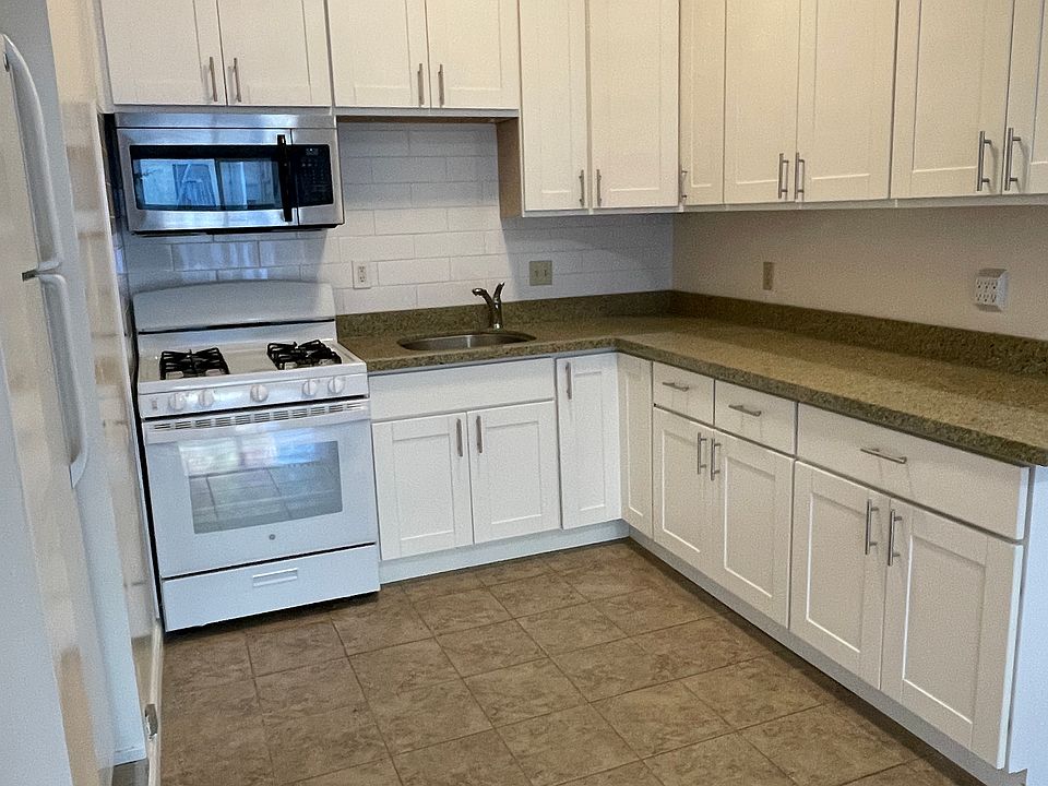 1st image of 462 26th Ave #4