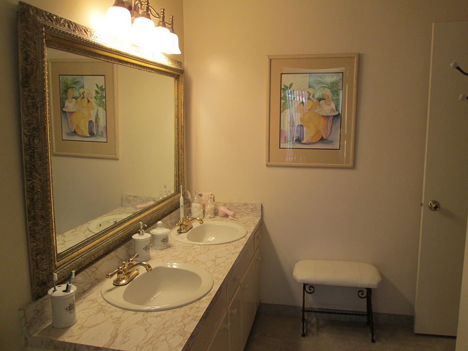 1st image of 2131 W Sunset Dr