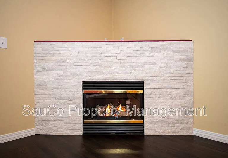 19878 Kendall Ln — Photo 5