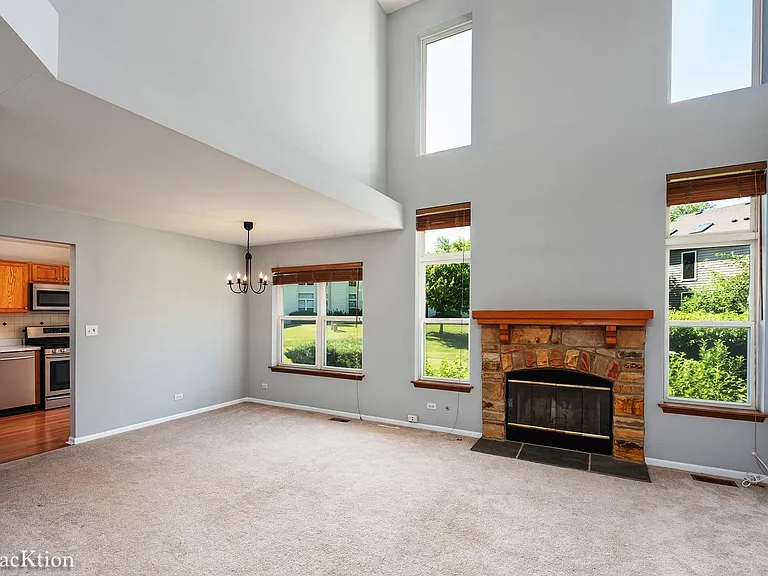 1567 E Citadel Ct — Photo 3