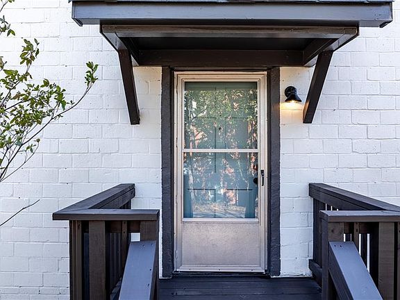 4th image of 2413 Charleston Oaks Ln