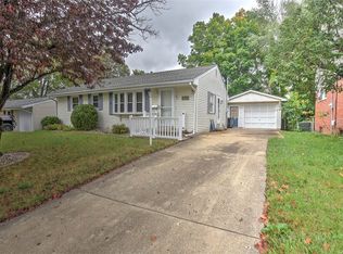 102 Colorado Dr, Decatur, IL 62526