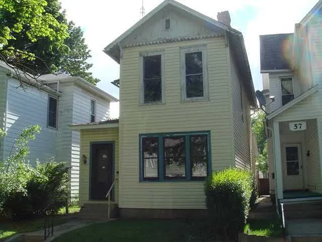 55 S 16th St photo 1