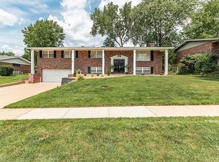 4735 Hedgemont Dr, Saint Louis, MO