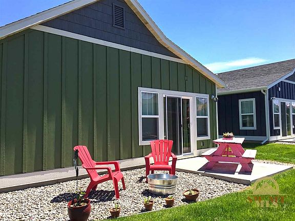 4th image of 883 Cottage Park Ln
