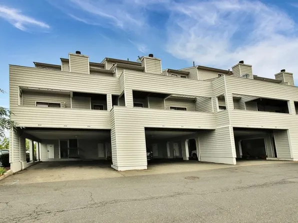 700 Mainsail Lane image 13 of 28