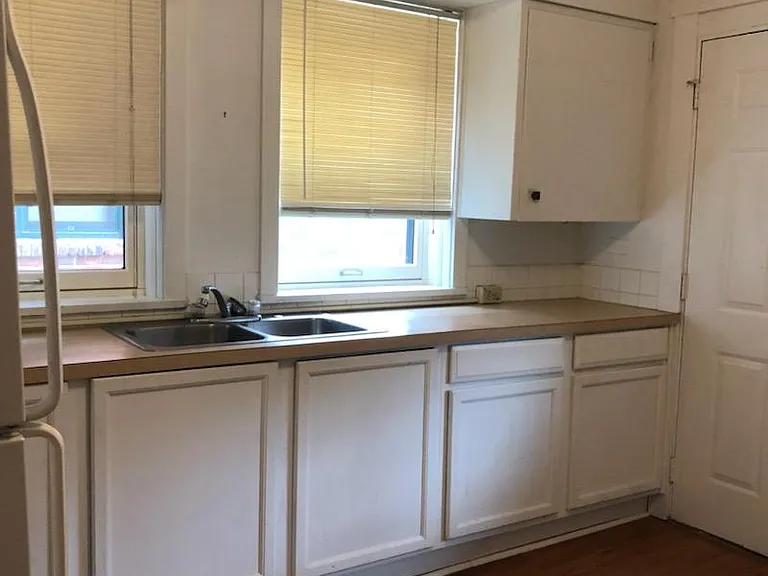 1308 W Broadway Ave #B — Photo 5
