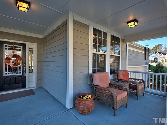 2nd image of 211 Willowbend Ln