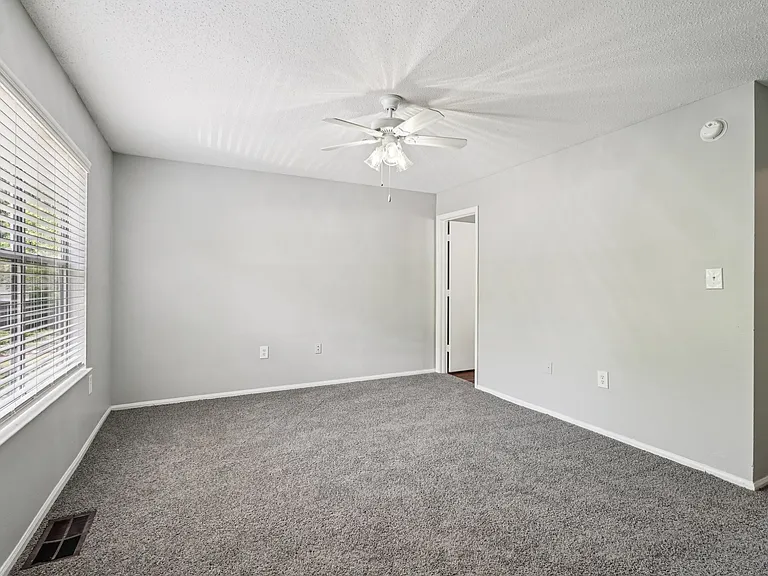 Pointe South Townhomes — Photo 25