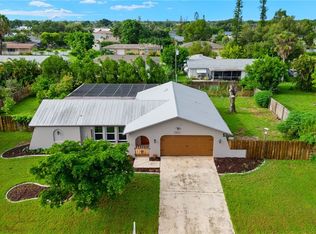 912 SE 31st Ln, Cape Coral, FL 33904