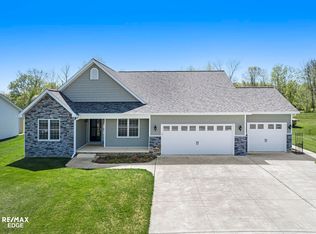 10196 Deere Dr, Davison, MI 48423