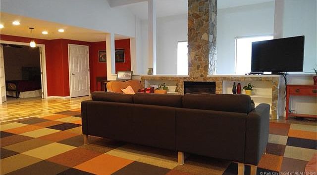 1st image of 435 Aspen Dr APT 16